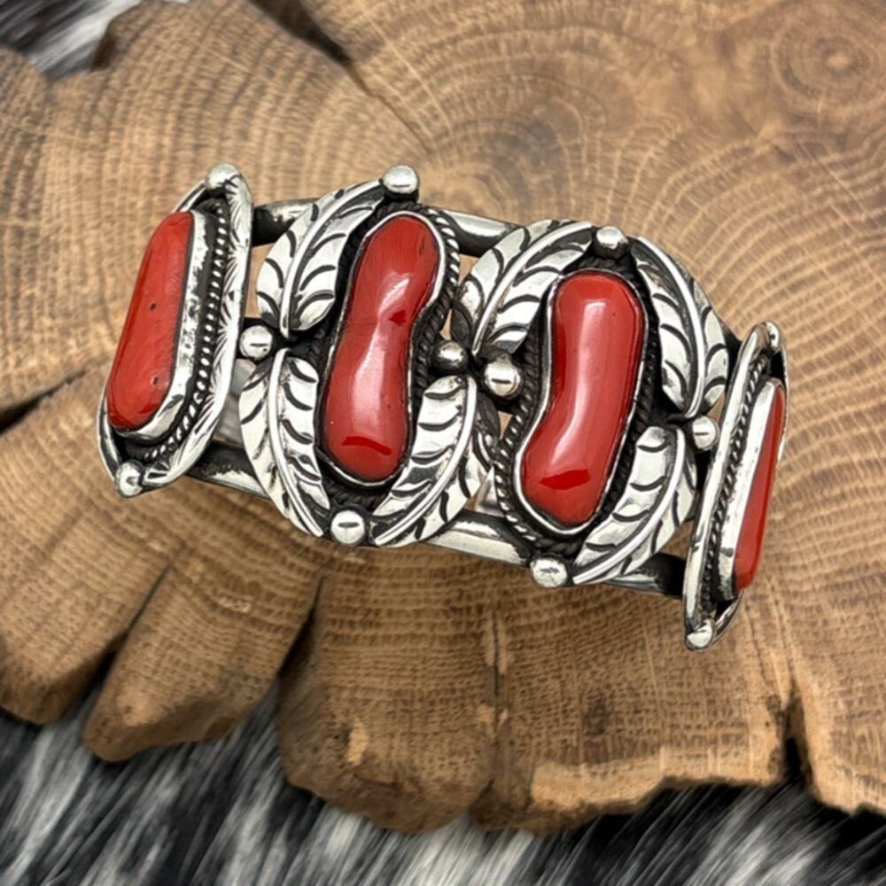 1970s Native American NAVAJO Sterling Silver 4-Stone Coral Cuff Bracelet Leaves